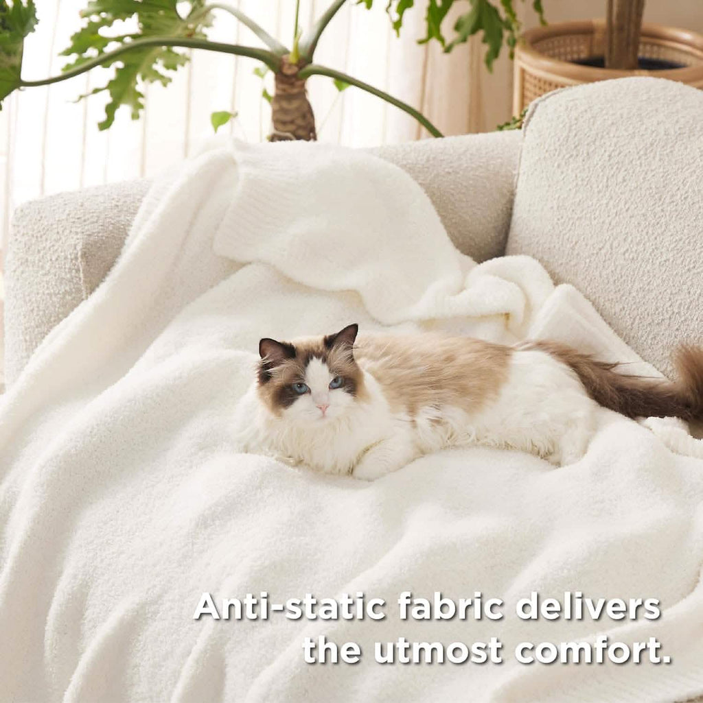 Cozy Throw Blanket, Feather Yarn, Lightweight Design, Machine-Washable Care for Sofas, Beds and Relaxing at Home, 2 Sizes and 12 Colors image 17