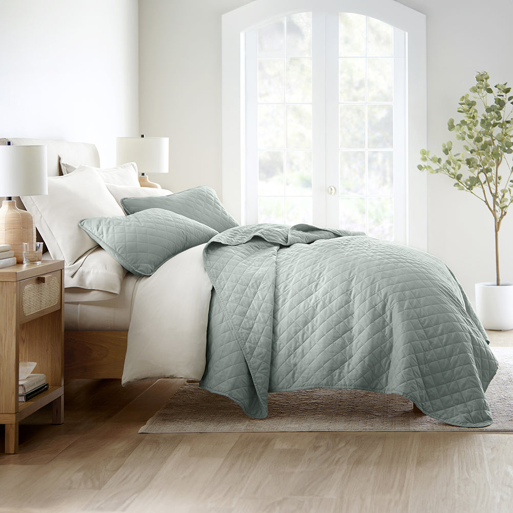Bed Quilt, 3 Piece Diamond Stitch Quilted Coverlet Set for Guest Beds and Layered Bedroom Styling, 3 Sizes and 6 Colors image 17