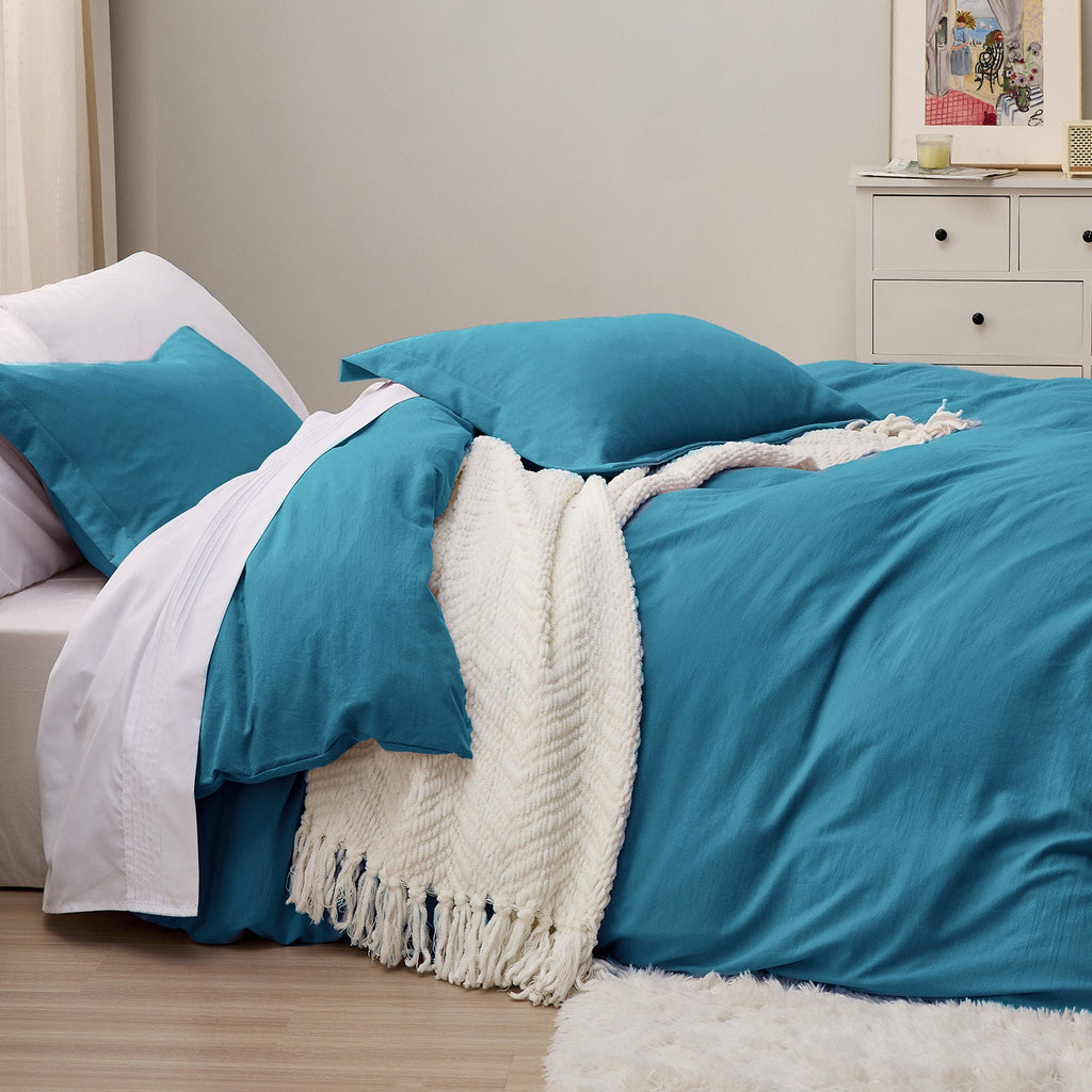 Duvet Cover Set, Ultra Soft Hypoallergenic Microfiber, Lightweight Design for Guest Rooms and Everyday Bedroom Styling image 18