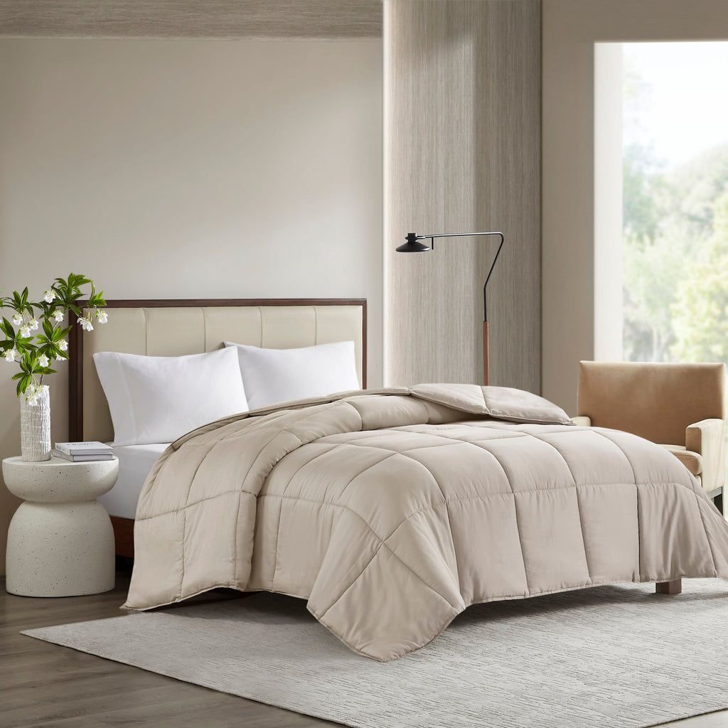Down Alternative Comforter, Winfield 300 Thread Count Cotton Shell, Machine-Washable Care for Everyday Bedding and Comfortable Sleep image 18