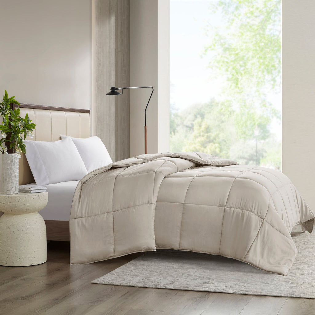 Down Alternative Comforter, Winfield 300 Thread Count Cotton Shell, Machine-Washable Care for Everyday Bedding and Comfortable Sleep image 19