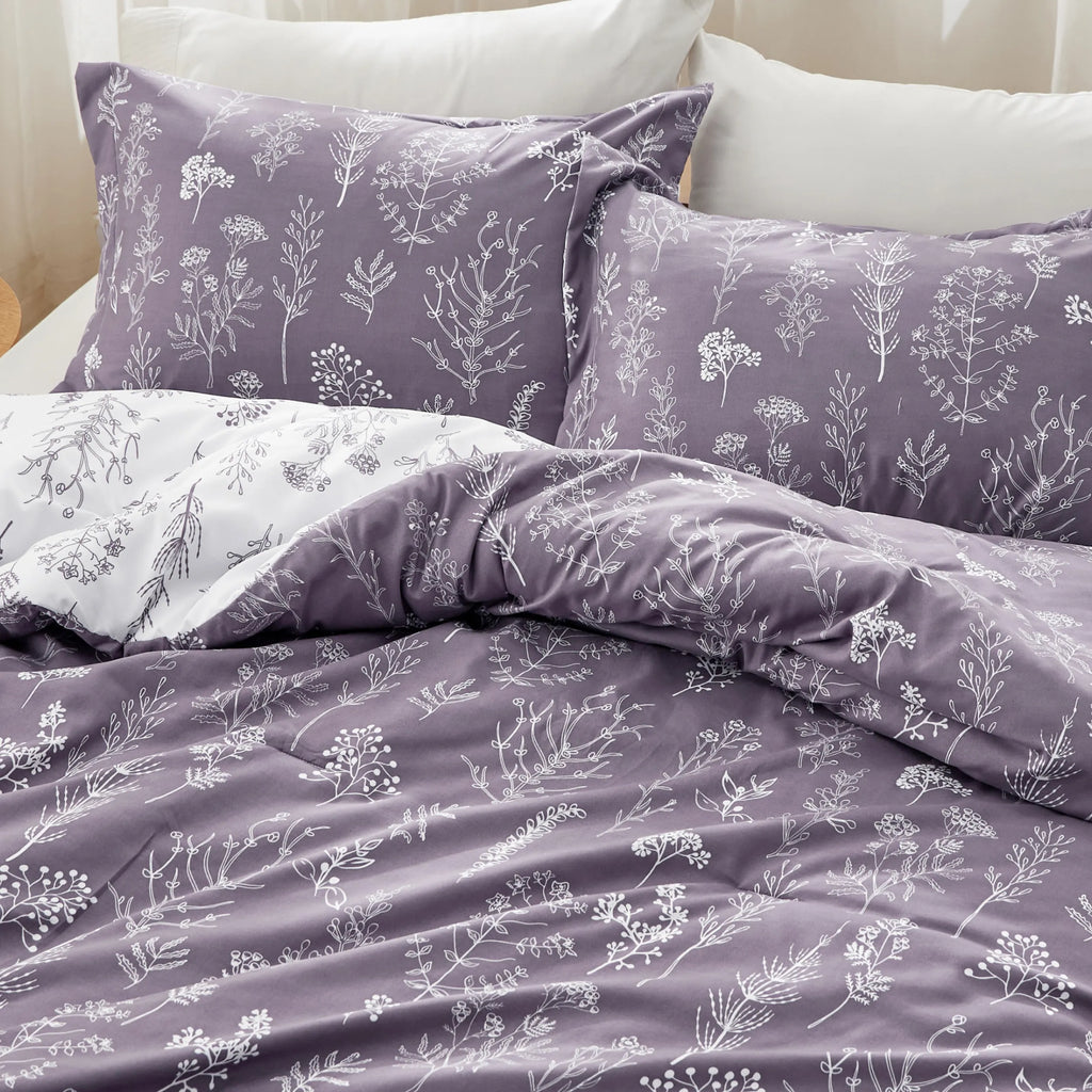 Down & Feather Comforter, Reversible Floral Print Set, Machine-Washable Care for Everyday Bedding and Comfortable Sleep image 21
