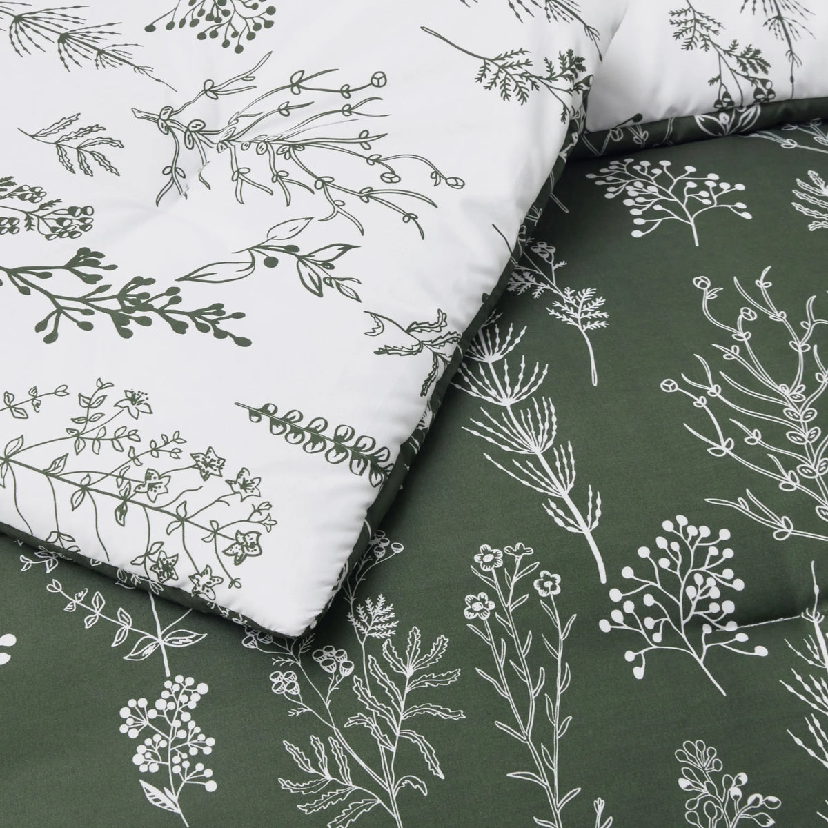 Down & Feather Comforter, Floral Set, Machine-Washable Care for Everyday Bedding and Comfortable Sleep, 7 Sizes and 13 Colors image 22