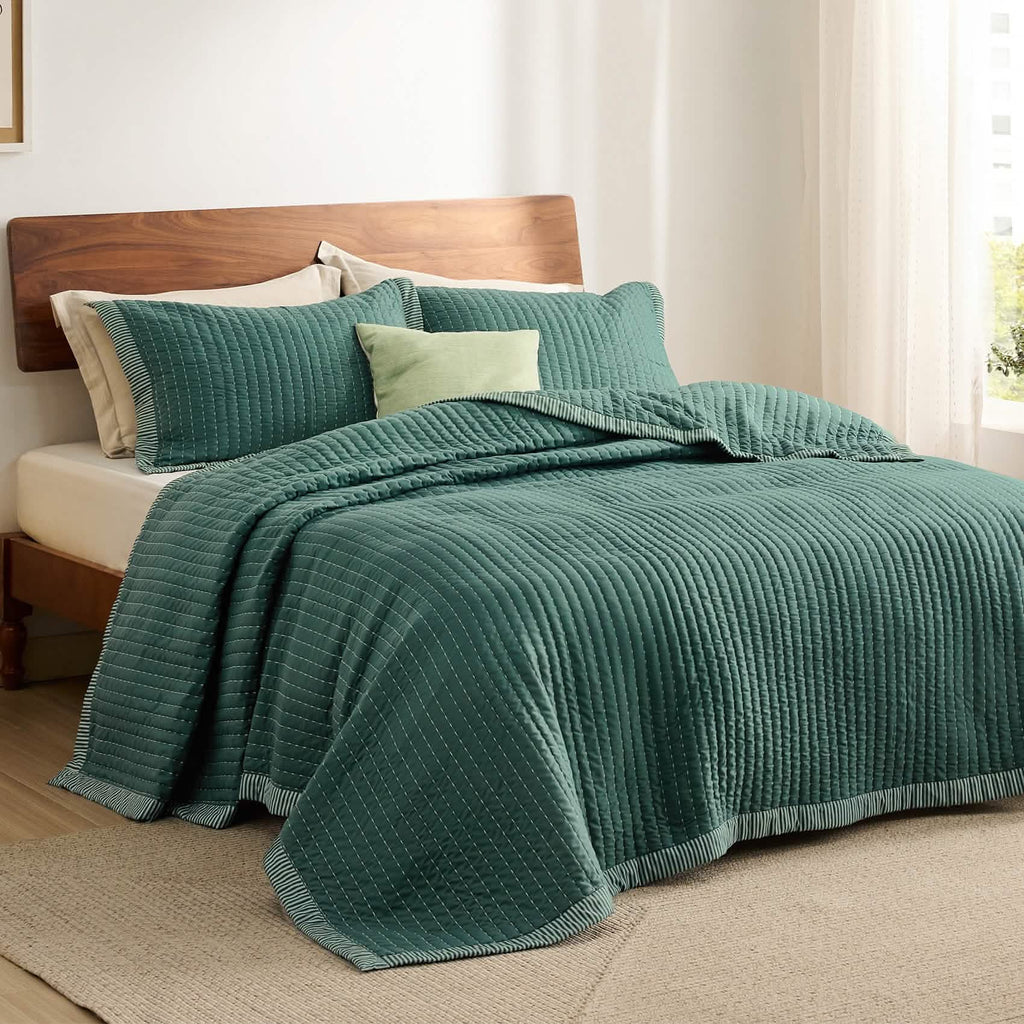Cozy Throw Blanket, Corduroy Pattern Quilt Set, Breathable Construction for Living Rooms, Bedrooms and Everyday Lounging image 22