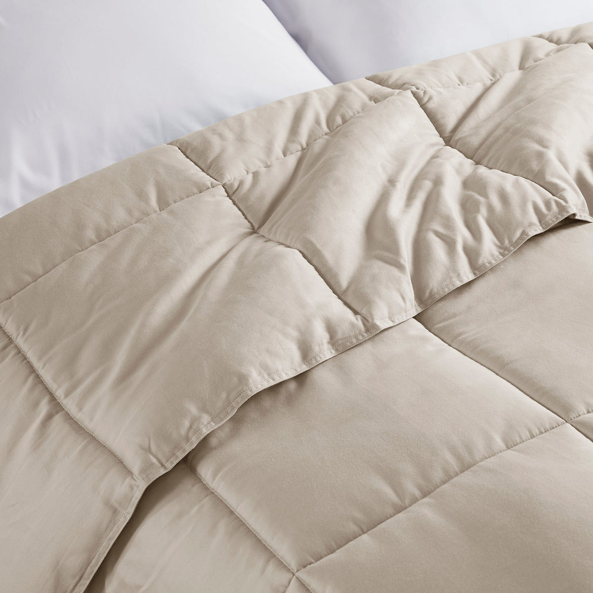 Down Alternative Comforter, Winfield 300 Thread Count Cotton Shell, Machine-Washable Care for Everyday Bedding and Comfortable Sleep image 22