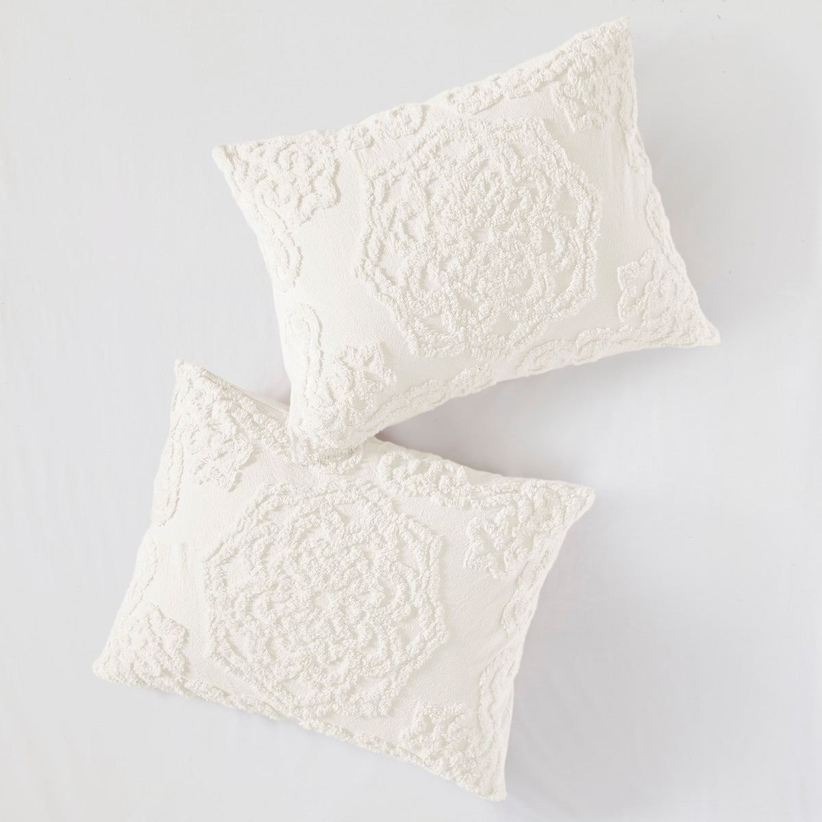 Bed Quilt, Laetitia Tufted Cotton Chenille Medallion, Machine-Washable Care for Bedroom Layering and Everyday Bedding, 3 Size Options image 22