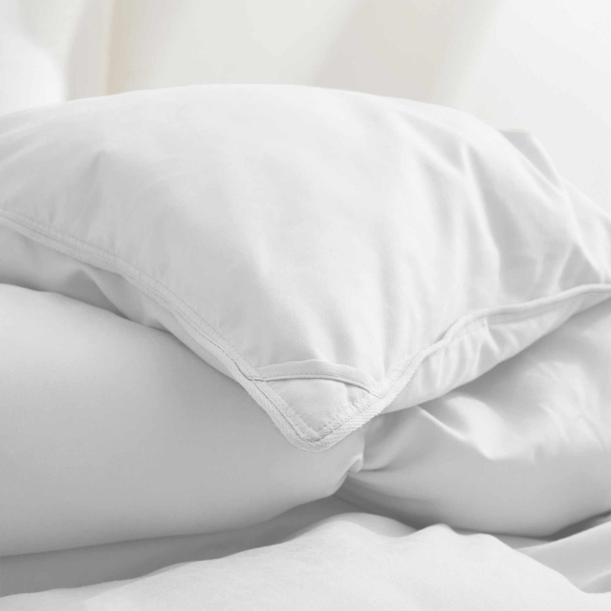 Down & Feather Comforter, Goose, Lightweight Design, Machine-Washable Care for Everyday Bedding and Comfortable Sleep, 4 Sizes and 8 Colors image 22
