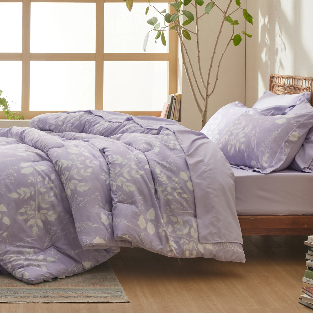 Bed Comforter, Elegant Floral Sets for Everyday Bedding and Comfortable Sleep, 4 Sizes and 15 Colors image 23