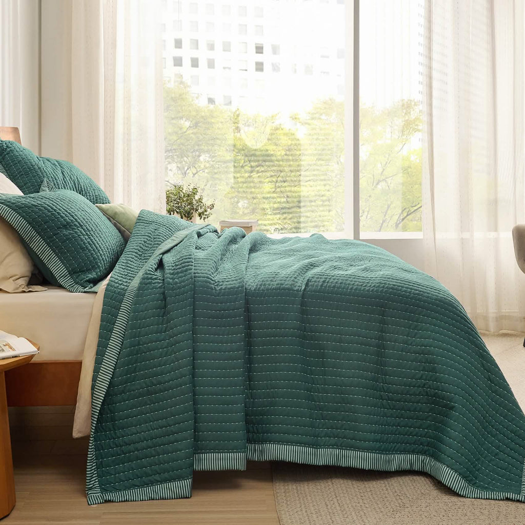 Cozy Throw Blanket, Corduroy Pattern Quilt Set, Breathable Construction for Living Rooms, Bedrooms and Everyday Lounging image 24