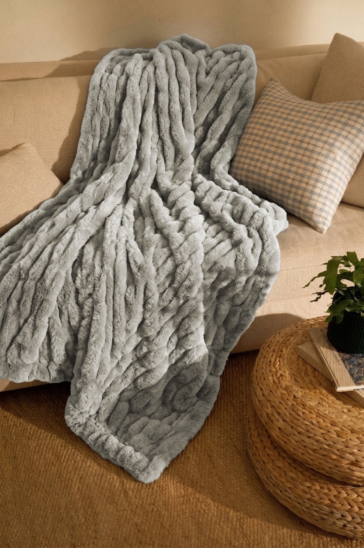 Marshmallow Ruched image 25