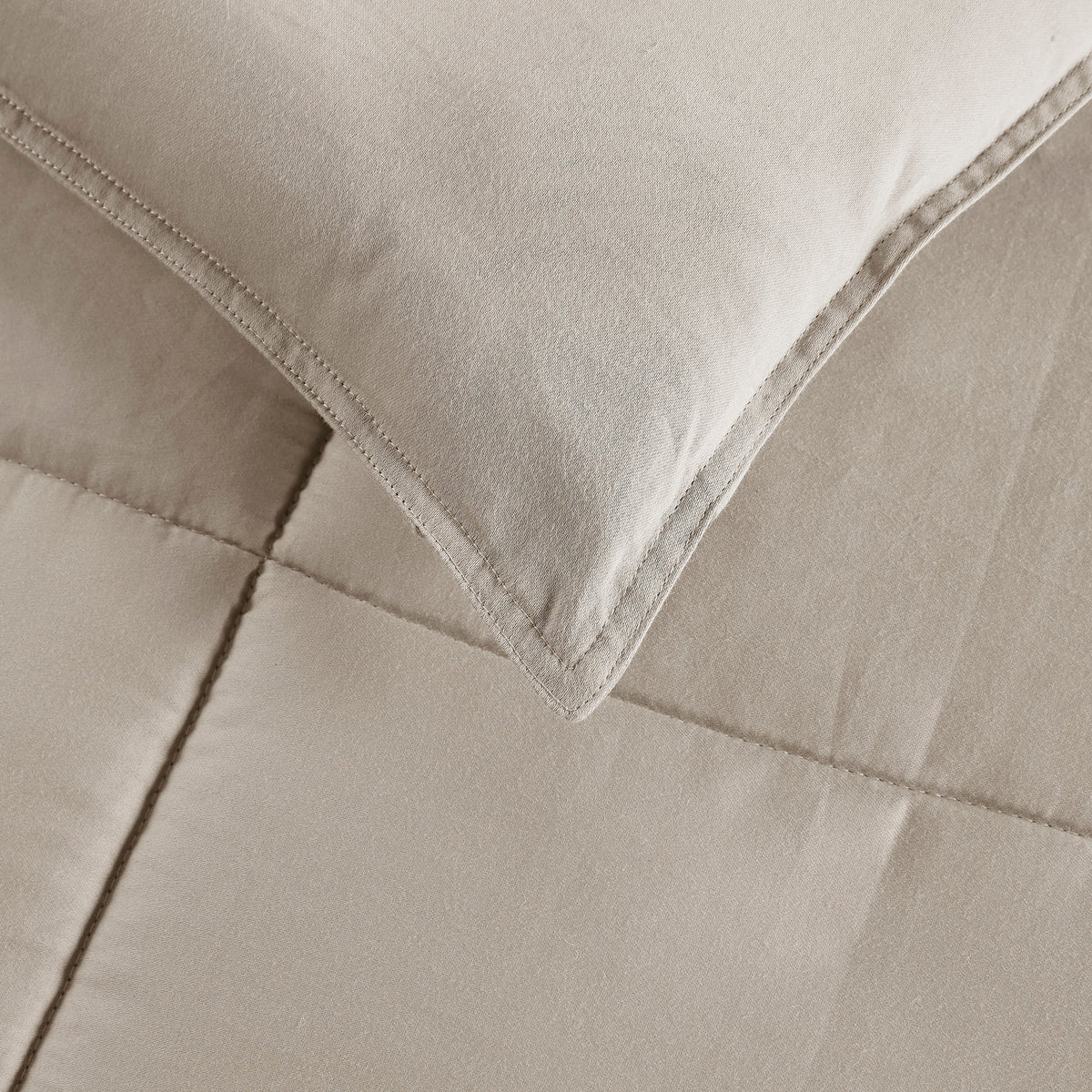 Down Alternative Comforter, Winfield 300 Thread Count Cotton Shell, Machine-Washable Care for Everyday Bedding and Comfortable Sleep image 25