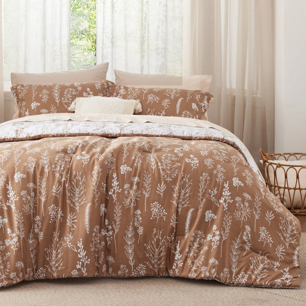Down & Feather Comforter, Reversible Floral Print Set, Machine-Washable Care for Everyday Bedding and Comfortable Sleep image 26