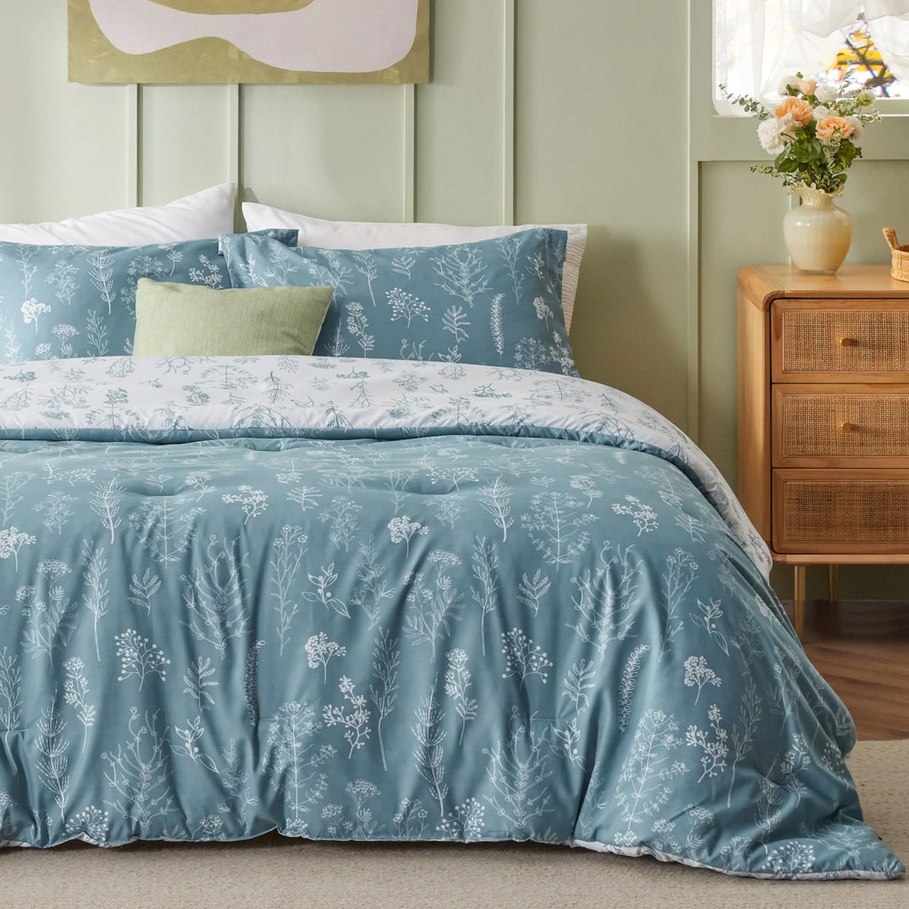 Down & Feather Comforter, Floral Set, Machine-Washable Care for Everyday Bedding and Comfortable Sleep, 7 Sizes and 13 Colors image 26