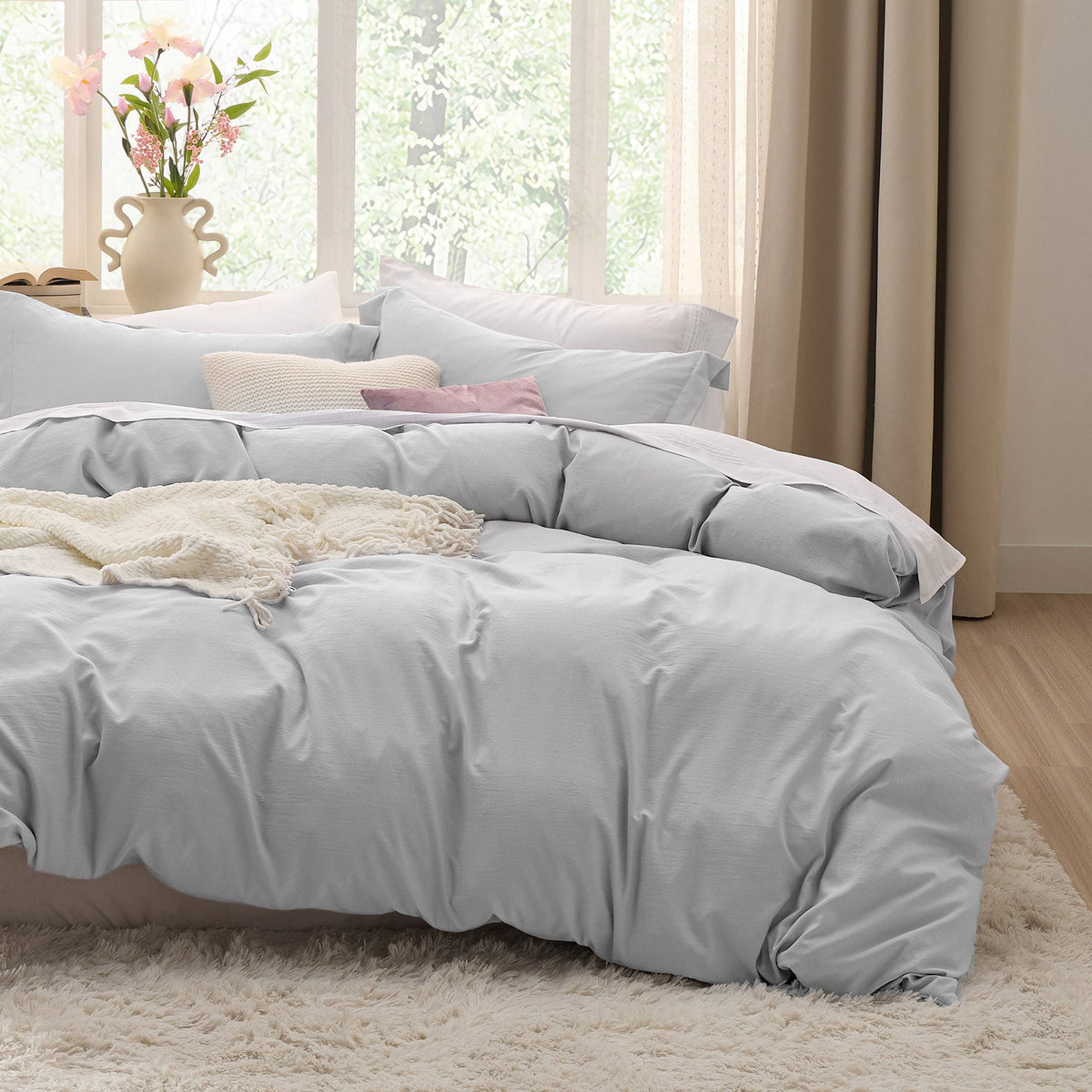 Duvet Cover Set, Ultra Soft Hypoallergenic Microfiber, Lightweight Design for Guest Rooms and Everyday Bedroom Styling image 26