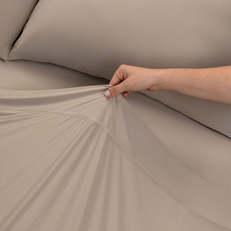Bed Sheet Set, Nightfall, Cooling Comfort, Lightweight Design for Master Bedrooms, Guest Beds and Daily Use, 5 Sizes and 5 Colors image 27