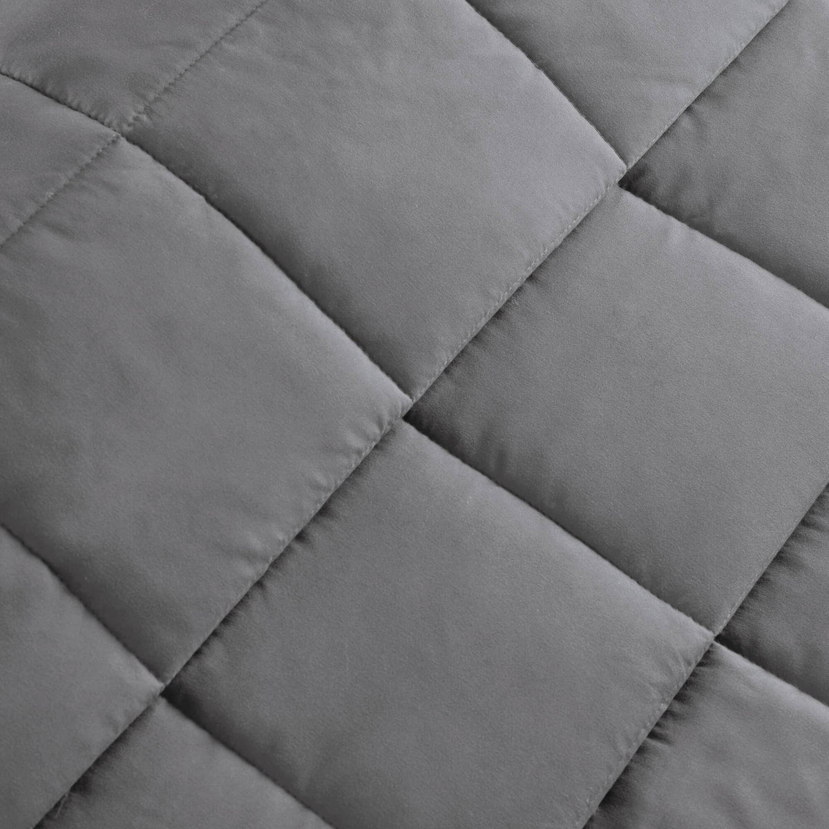 Cozy Throw Blanket, Windom Lightweight Down Alternative with Satin, Machine-Washable Care for Living Rooms, Bedrooms and Everyday Lounging image 28