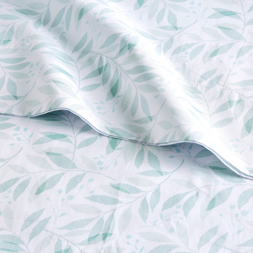 Bed Sheet Set, 200 Thread Count Printed Cotton, Breathable Construction, Machine-Washable Care for Master Bedrooms, Guest Beds and Daily Use image 28