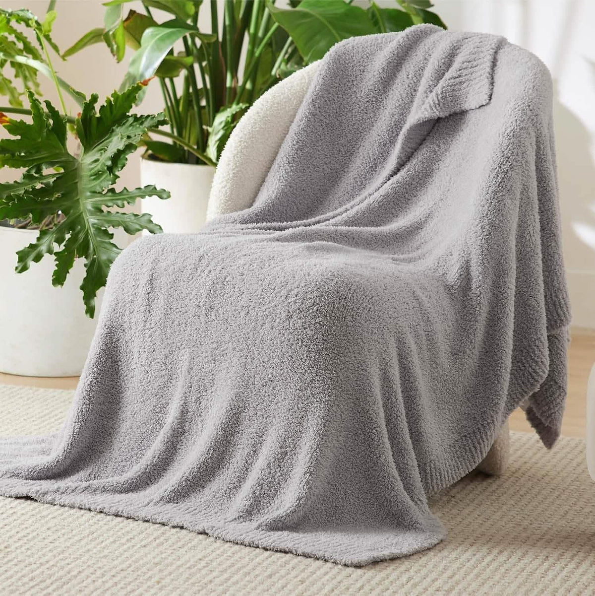 Cozy Throw Blanket, Feather Yarn, Lightweight Design, Machine-Washable Care for Sofas, Beds and Relaxing at Home, 2 Sizes and 12 Colors image 28