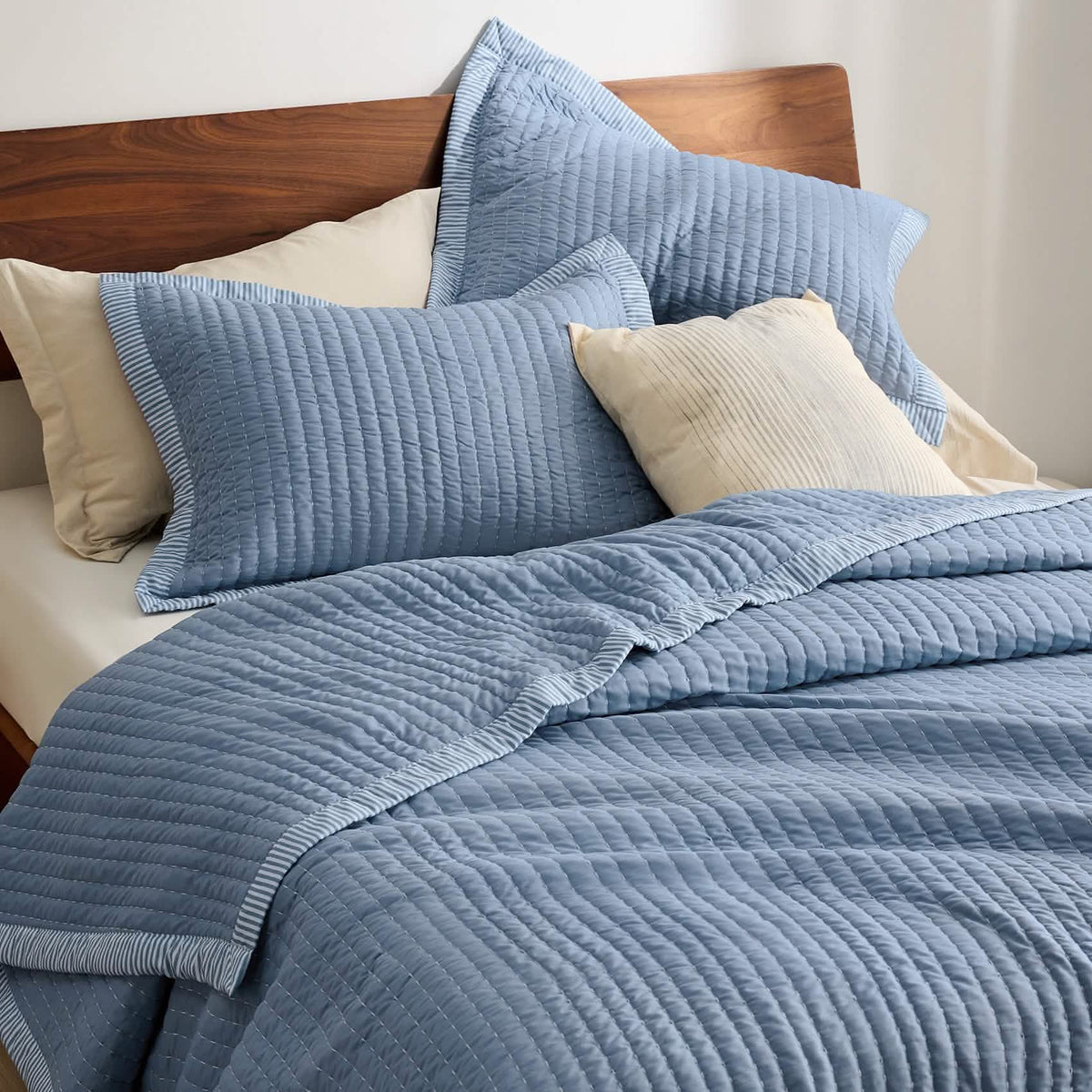 Cozy Throw Blanket, Corduroy Pattern Quilt Set, Breathable Construction for Living Rooms, Bedrooms and Everyday Lounging image 29