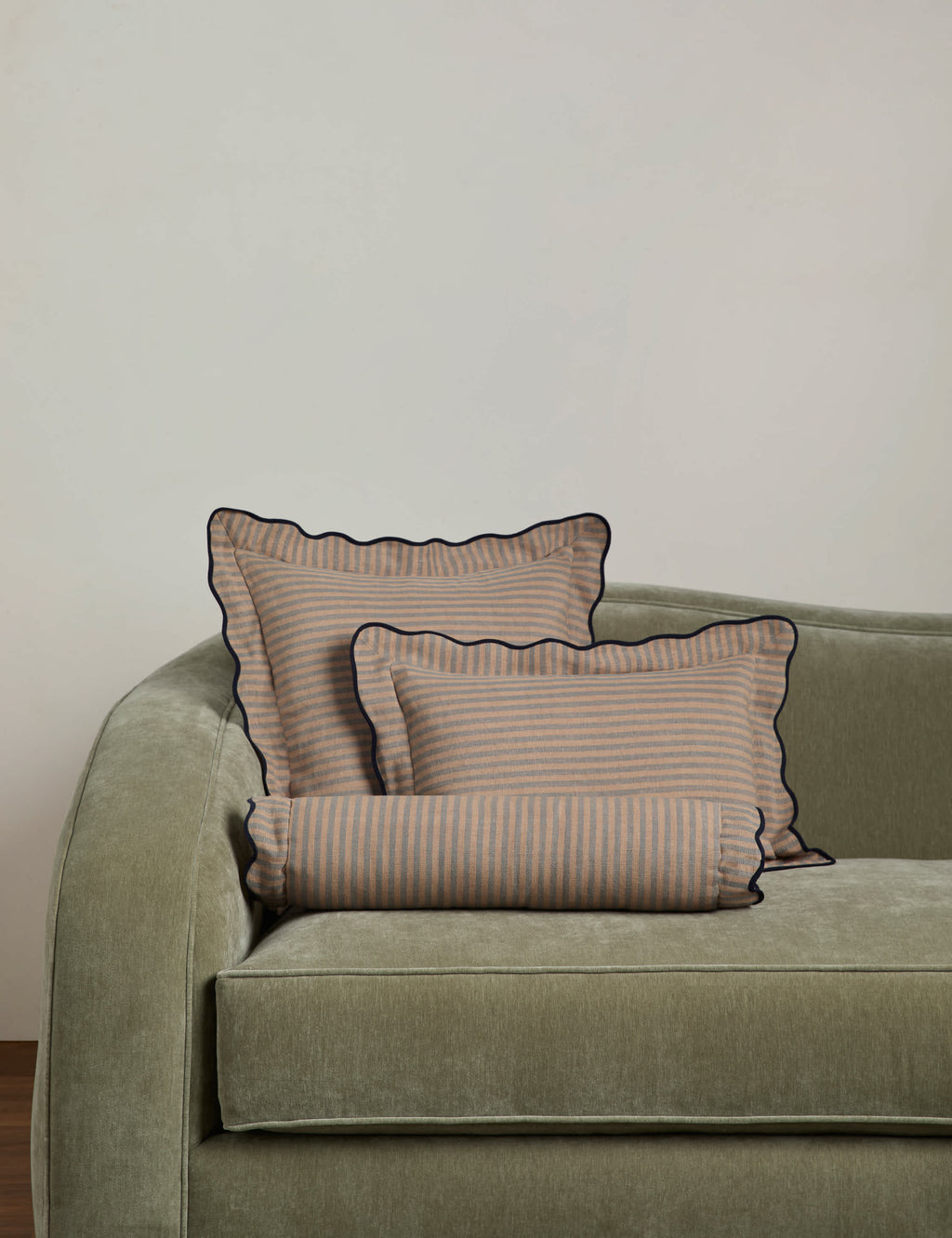 Bed Pillow, Lanie Linen for Everyday Sleep and Guest Room Bedding, 4 Color Options, Designed for Sleeping, Reading and Bedroom Comfort image 29