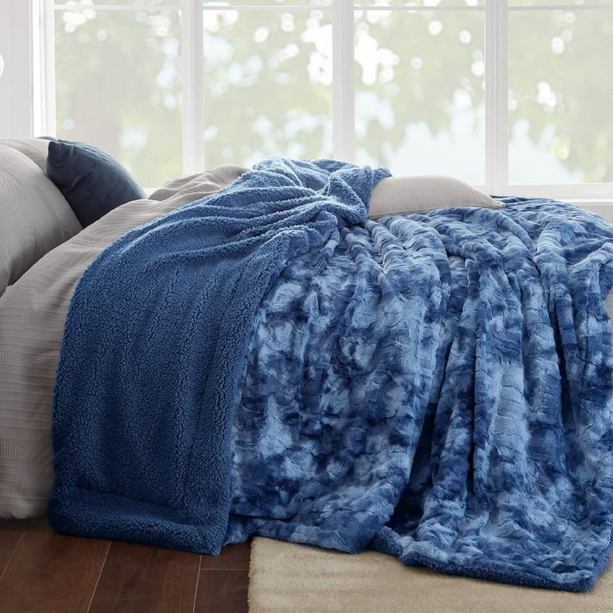 Cozy Throw Blanket, Faux Fur Sherpa Fleece for Sofas, Beds and Relaxing at Home, 4 Sizes and 10 Colors image 30