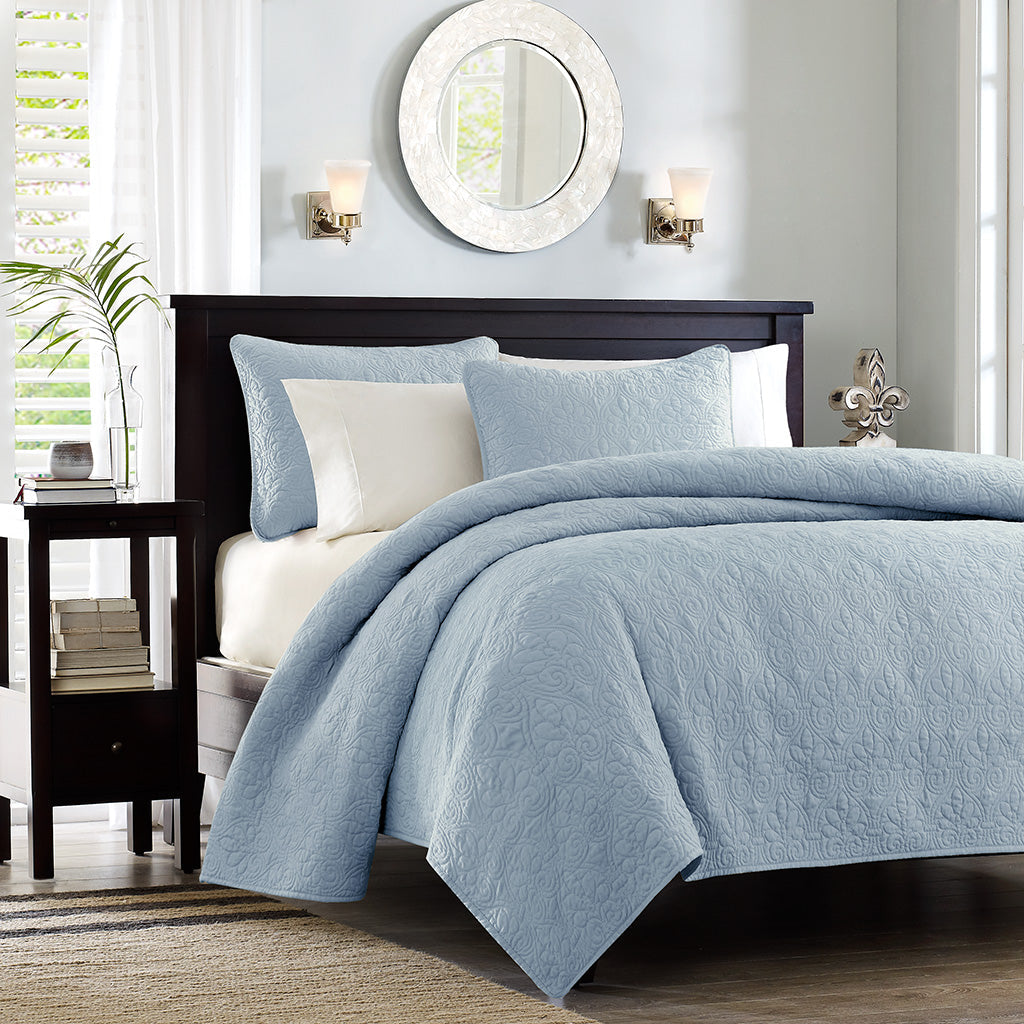 Cozy Throw Blanket, Quebec 3 Piece Reversible Quilt Set, Lightweight Design, Machine-Washable Care for Sofas, Beds and Relaxing at Home image 30