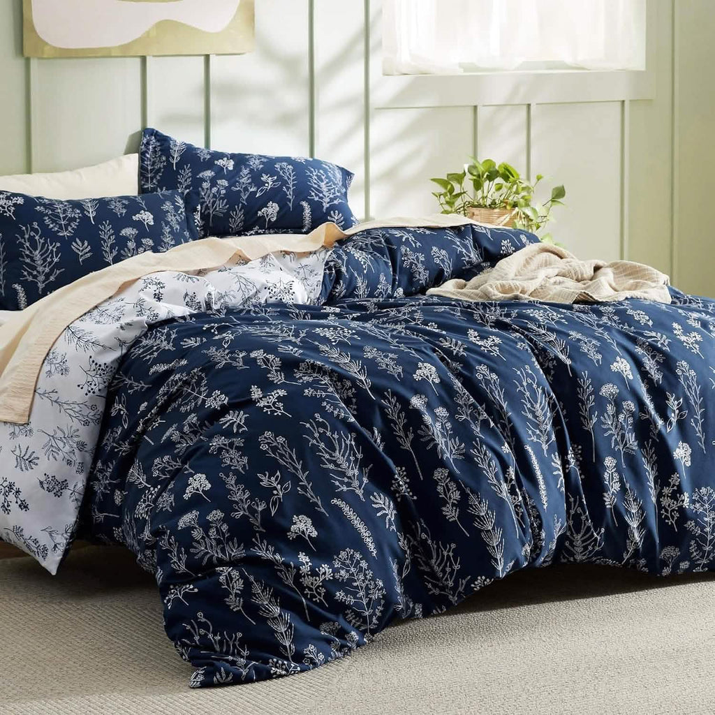 Duvet Cover Set, Reversible Floral Print, Breathable Construction for Bedroom Bedding Refresh and Everyday Comfort, 4 Sizes and 13 Colors image 31