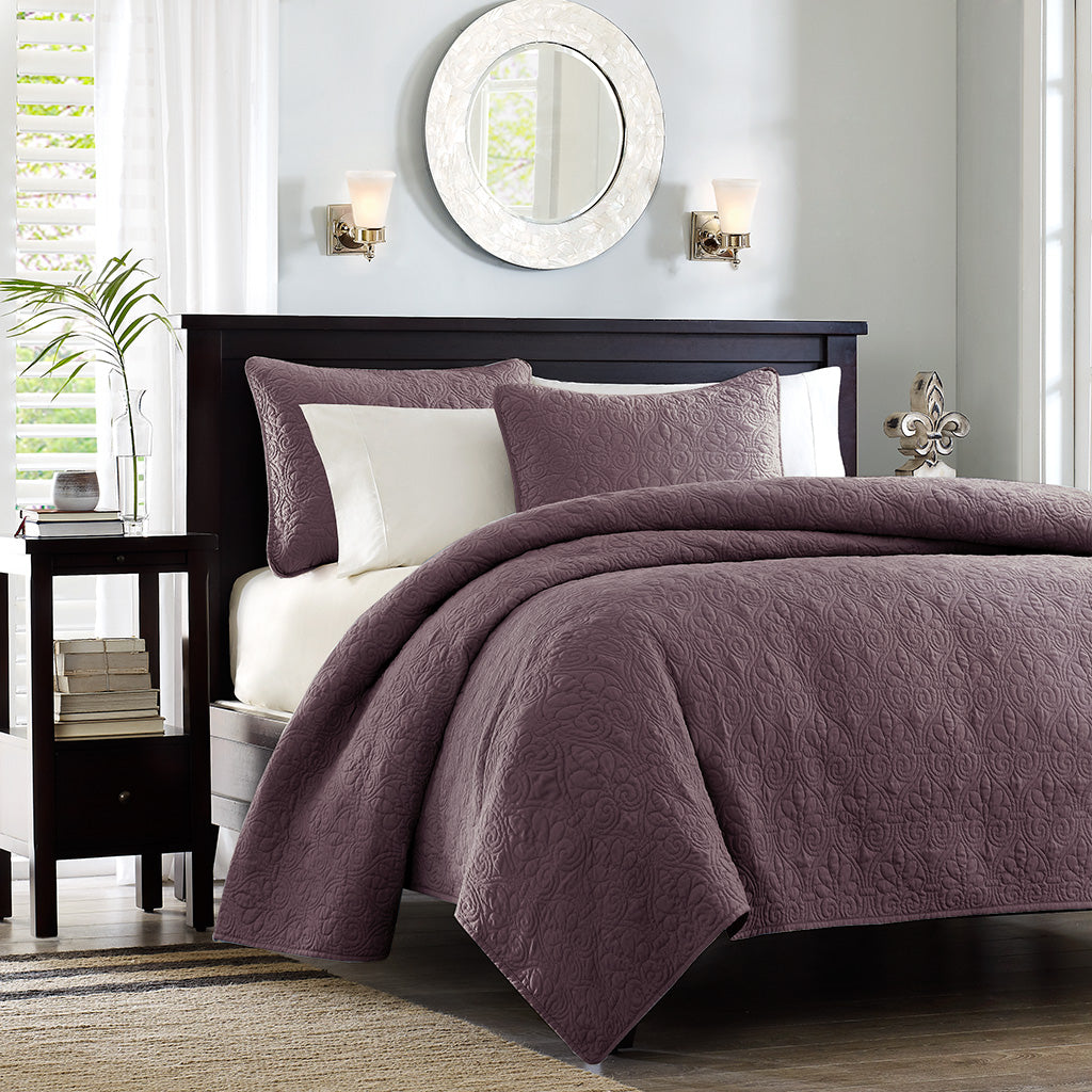 Cozy Throw Blanket, Quebec 3 Piece Reversible Quilt Set, Lightweight Design, Machine-Washable Care for Sofas, Beds and Relaxing at Home image 31