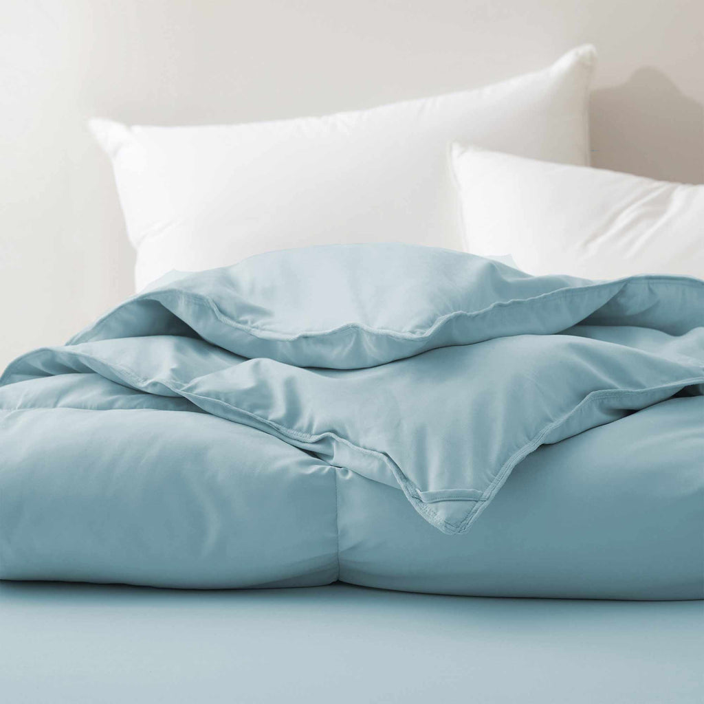 Down & Feather Comforter, Goose, Lightweight Design, Machine-Washable Care for Everyday Bedding and Comfortable Sleep, 4 Sizes and 8 Colors image 31