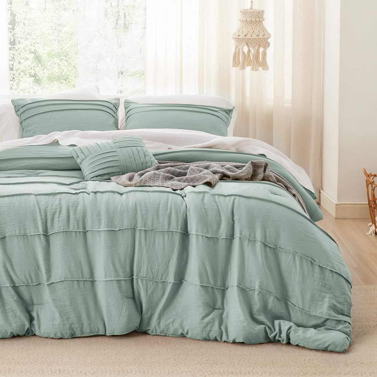Bed Comforter, Pinch Pleat Set for Year-Round Bedroom Comfort and Restful Sleep, 5 Sizes and 19 Colors image 32