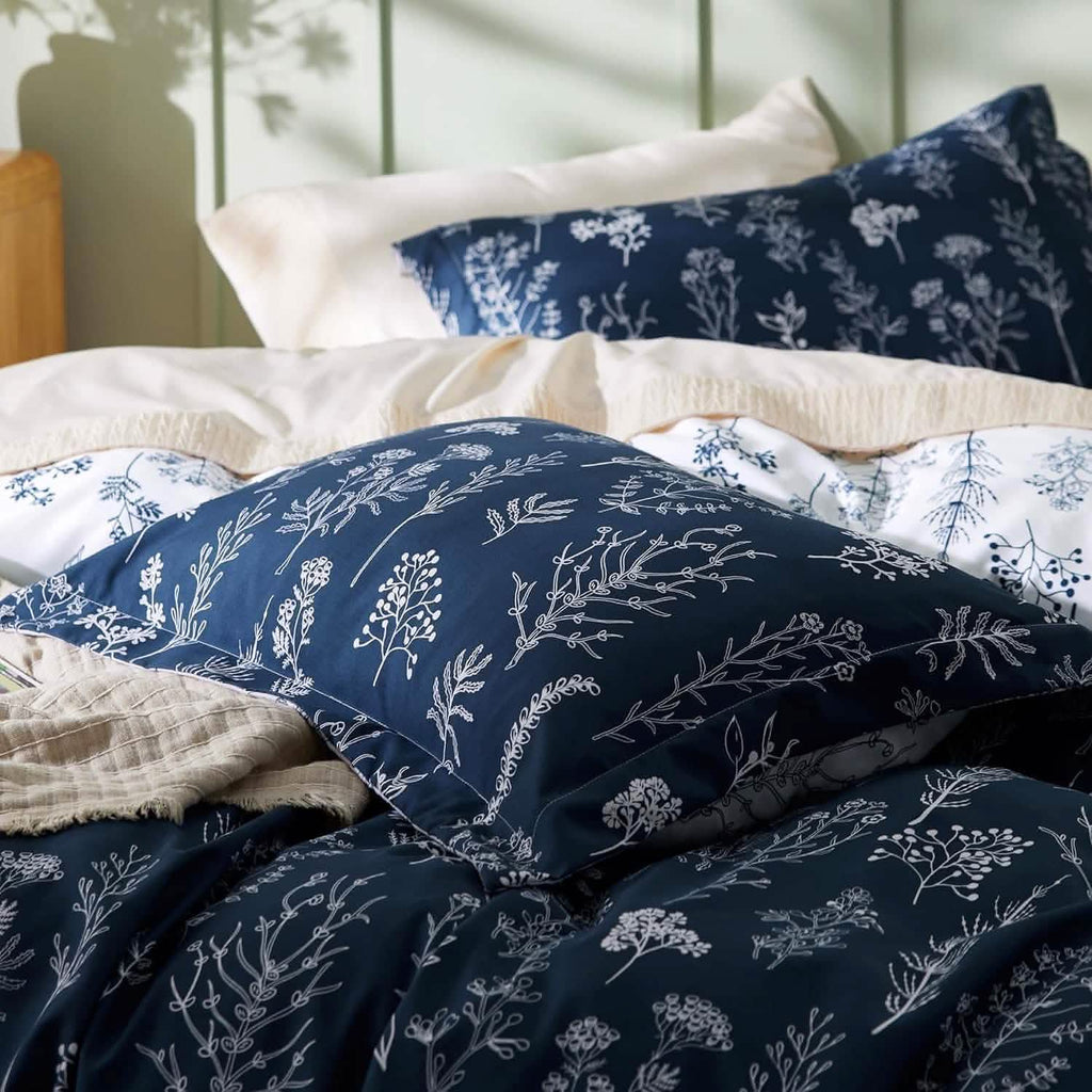 Duvet Cover Set, Reversible Floral Print, Breathable Construction for Bedroom Bedding Refresh and Everyday Comfort, 4 Sizes and 13 Colors image 32
