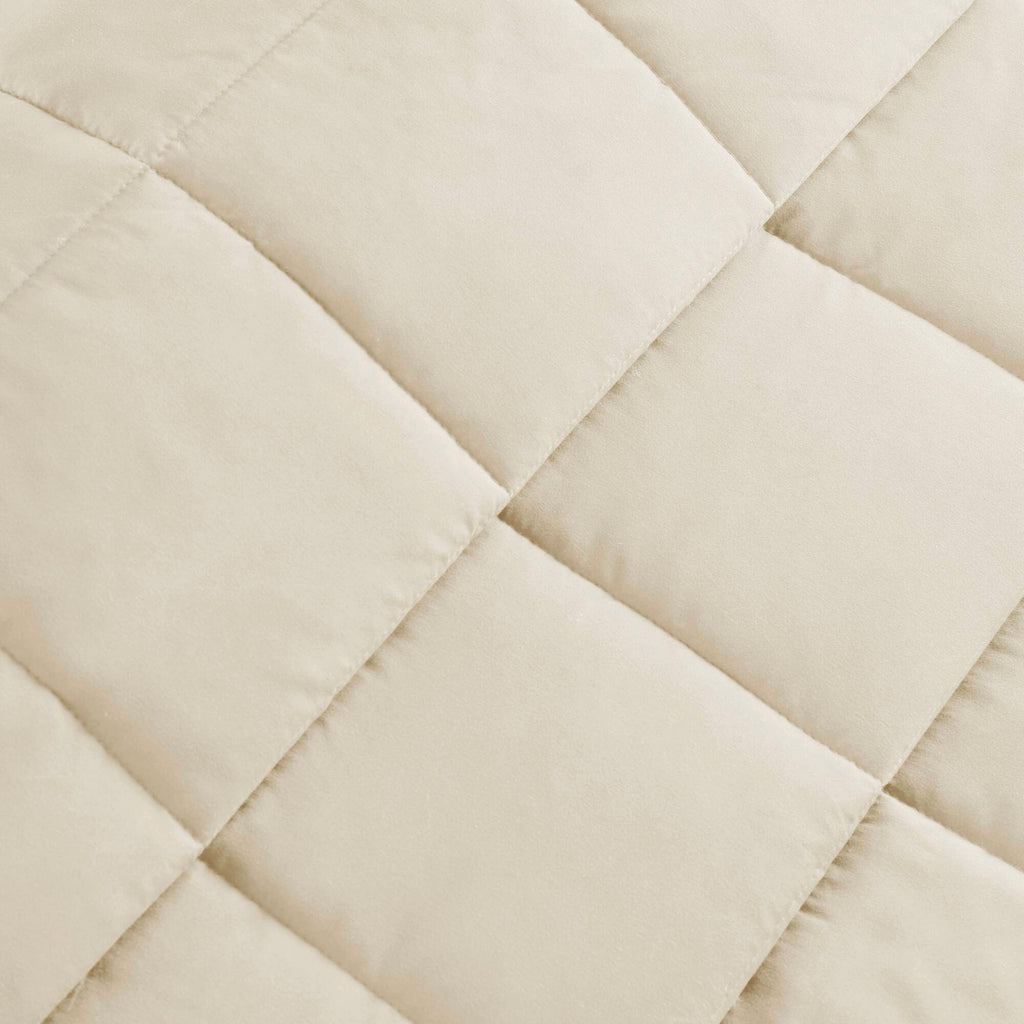 Cozy Throw Blanket, Windom Lightweight Down Alternative with Satin, Machine-Washable Care for Living Rooms, Bedrooms and Everyday Lounging image 33