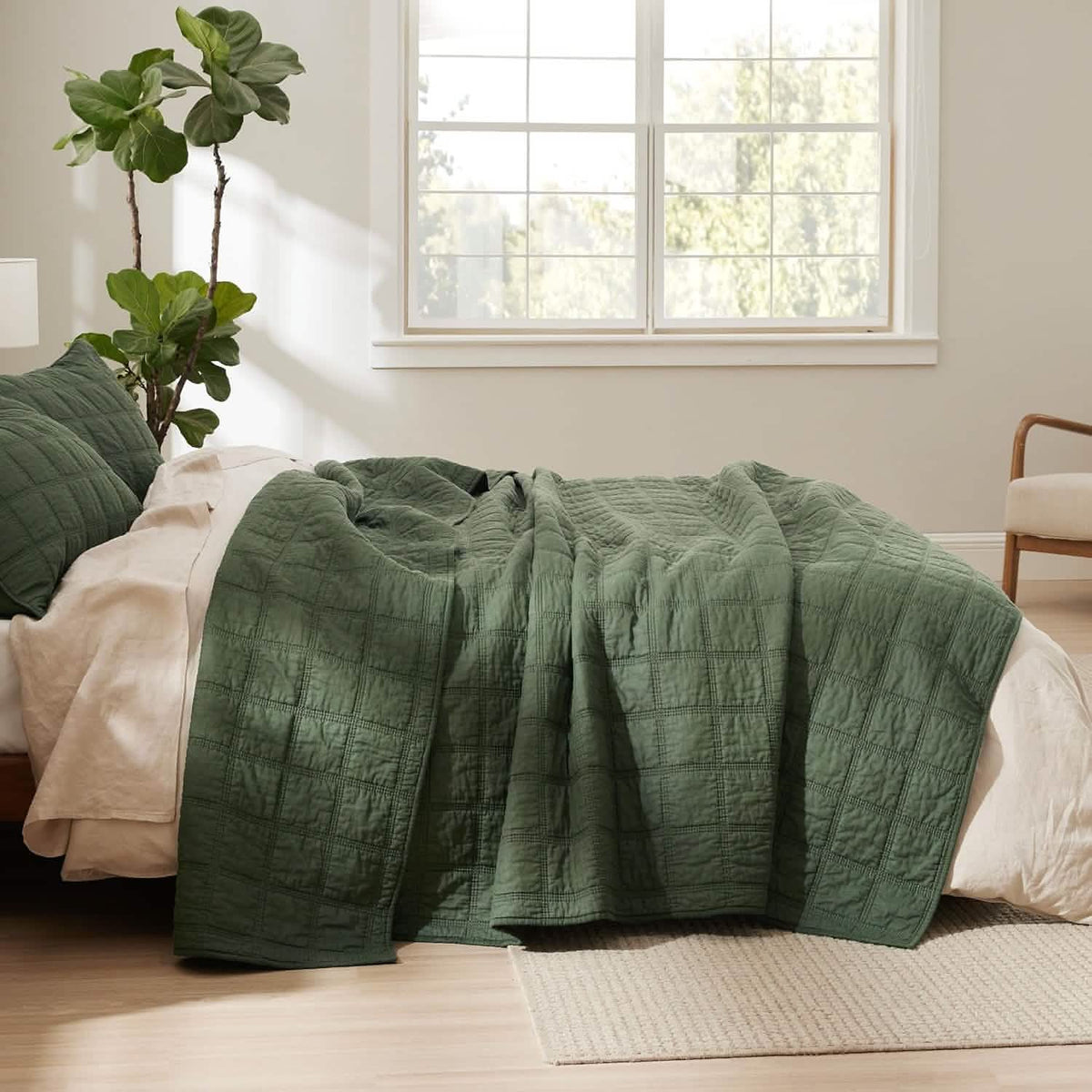 Cozy Throw Blanket, Voile Cotton Quilt Set, Lightweight Design, Breathable Construction for Sofas, Beds and Relaxing at Home image 34