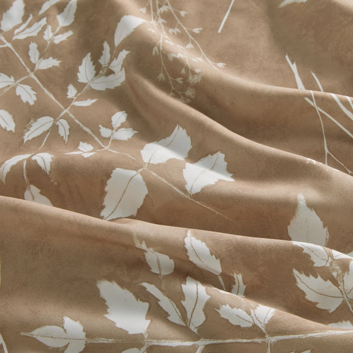 Bed Comforter, Elegant Floral Sets for Everyday Bedding and Comfortable Sleep, 4 Sizes and 15 Colors image 34