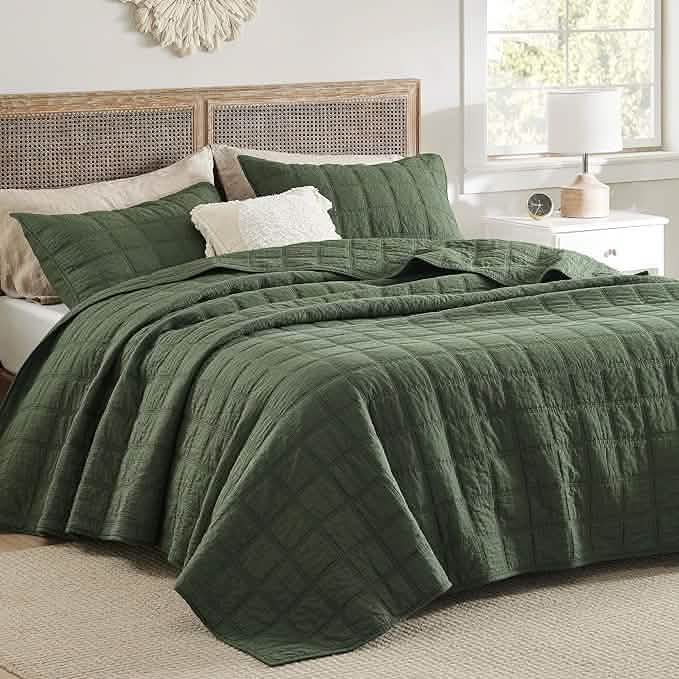 Cozy Throw Blanket, Voile Cotton Quilt Set, Lightweight Design, Breathable Construction for Sofas, Beds and Relaxing at Home image 35