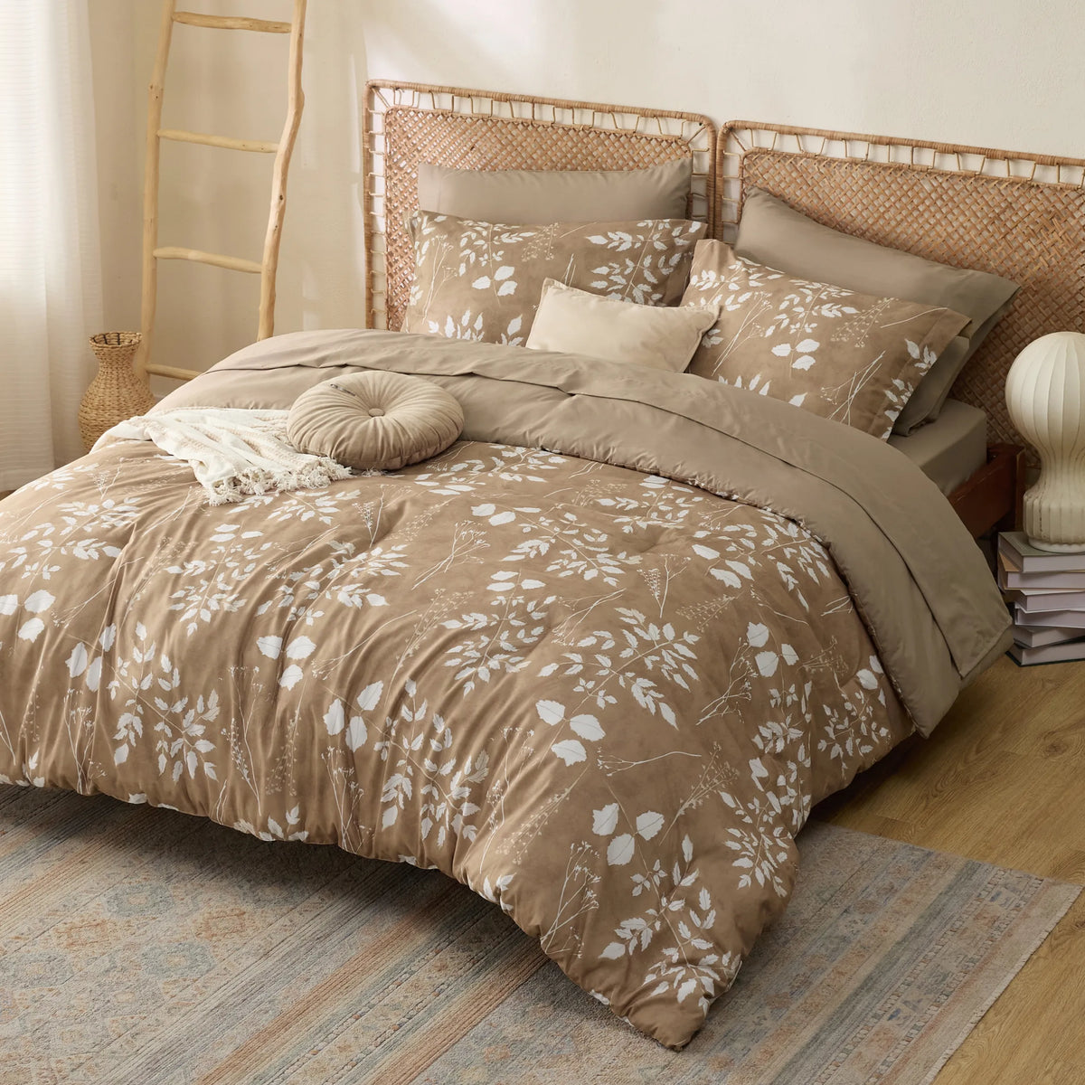 Bed Comforter, Elegant Floral Sets for Everyday Bedding and Comfortable Sleep, 4 Sizes and 15 Colors image 35