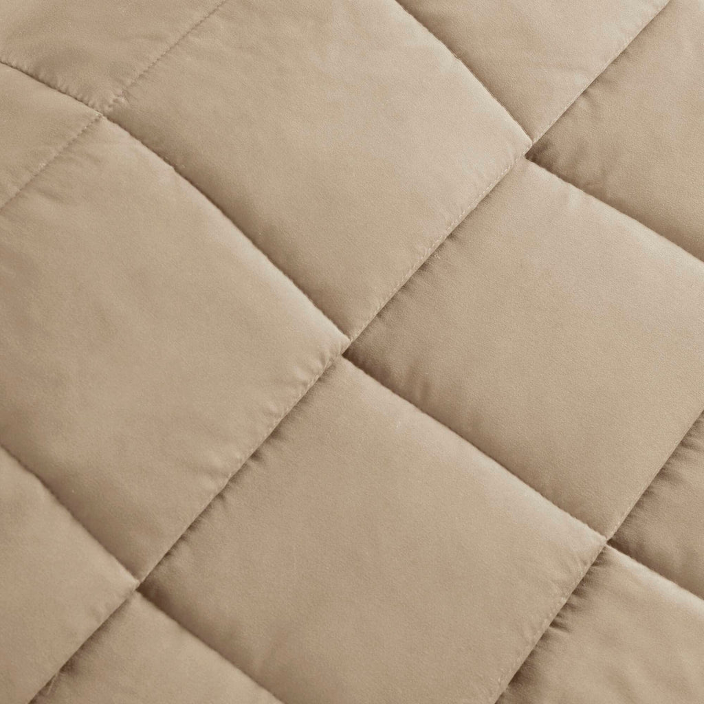 Cozy Throw Blanket, Windom Lightweight Down Alternative with Satin, Machine-Washable Care for Living Rooms, Bedrooms and Everyday Lounging image 35