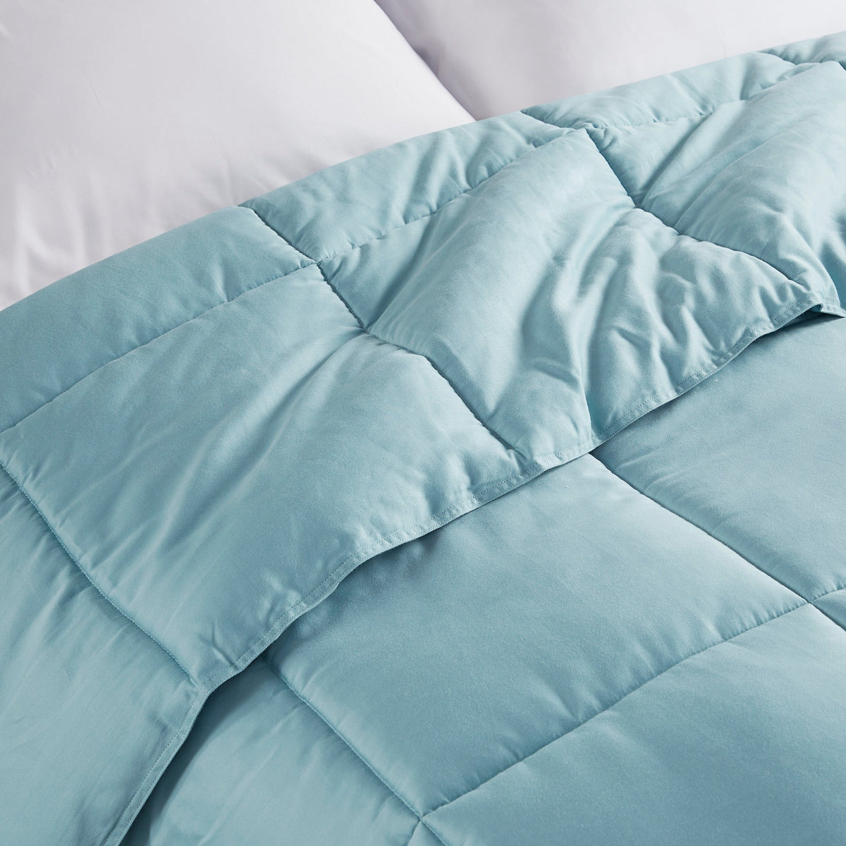 Down Alternative Comforter, Winfield 300 Thread Count Cotton Shell, Machine-Washable Care for Everyday Bedding and Comfortable Sleep image 38