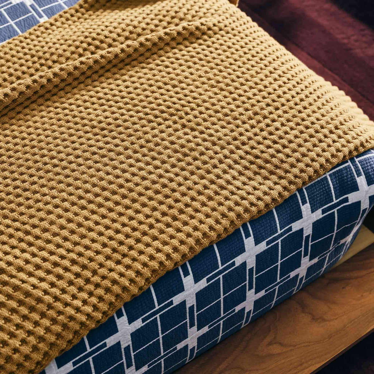Cozy Throw Blanket, Ribbed Matelasse Quilt, Lightweight Design for Living Rooms, Bedrooms and Everyday Lounging, 2 Sizes and 2 Colors image 38
