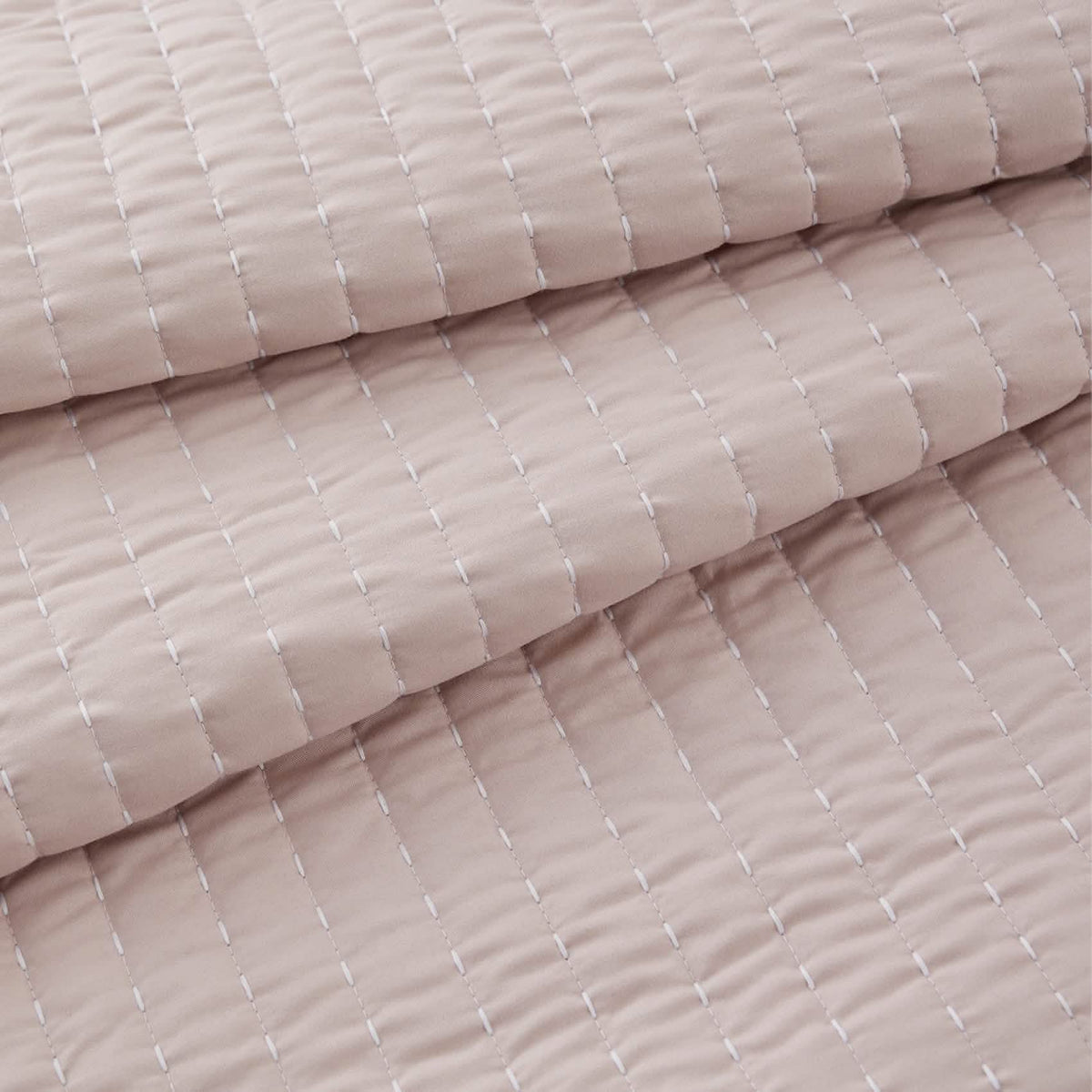 Cozy Throw Blanket, Corduroy Pattern Quilt Set, Breathable Construction for Living Rooms, Bedrooms and Everyday Lounging image 39