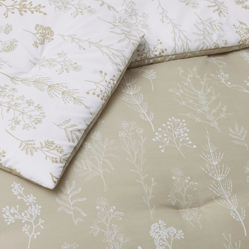 Down & Feather Comforter, Reversible Floral Print Set, Machine-Washable Care for Everyday Bedding and Comfortable Sleep image 40