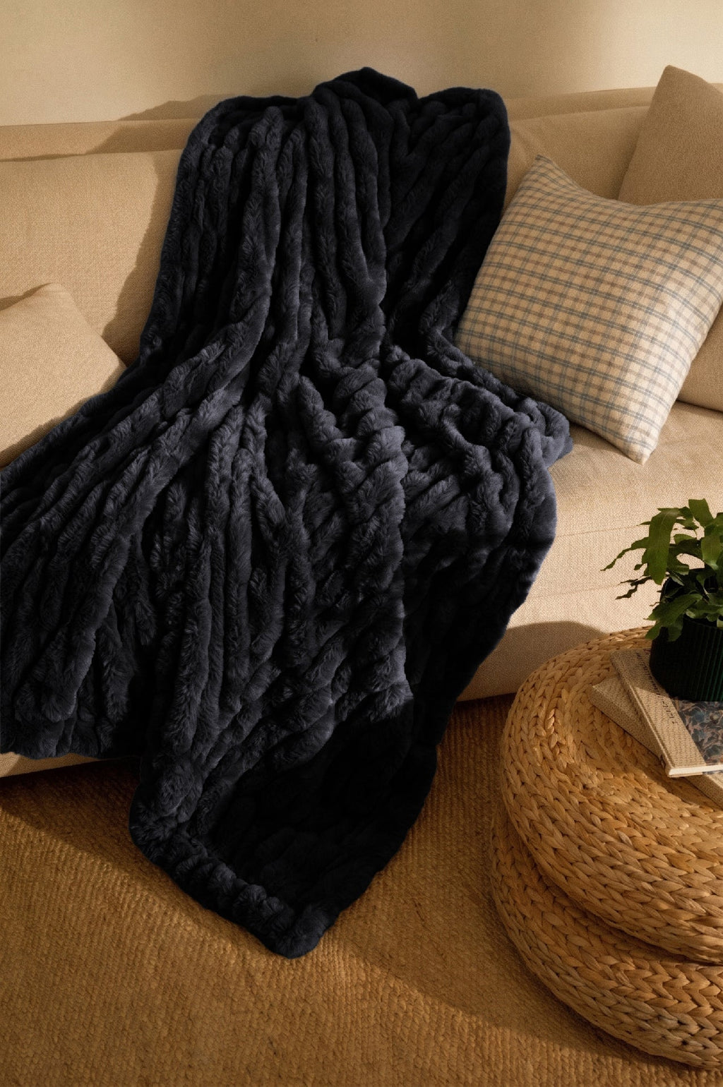 Marshmallow Ruched image 40