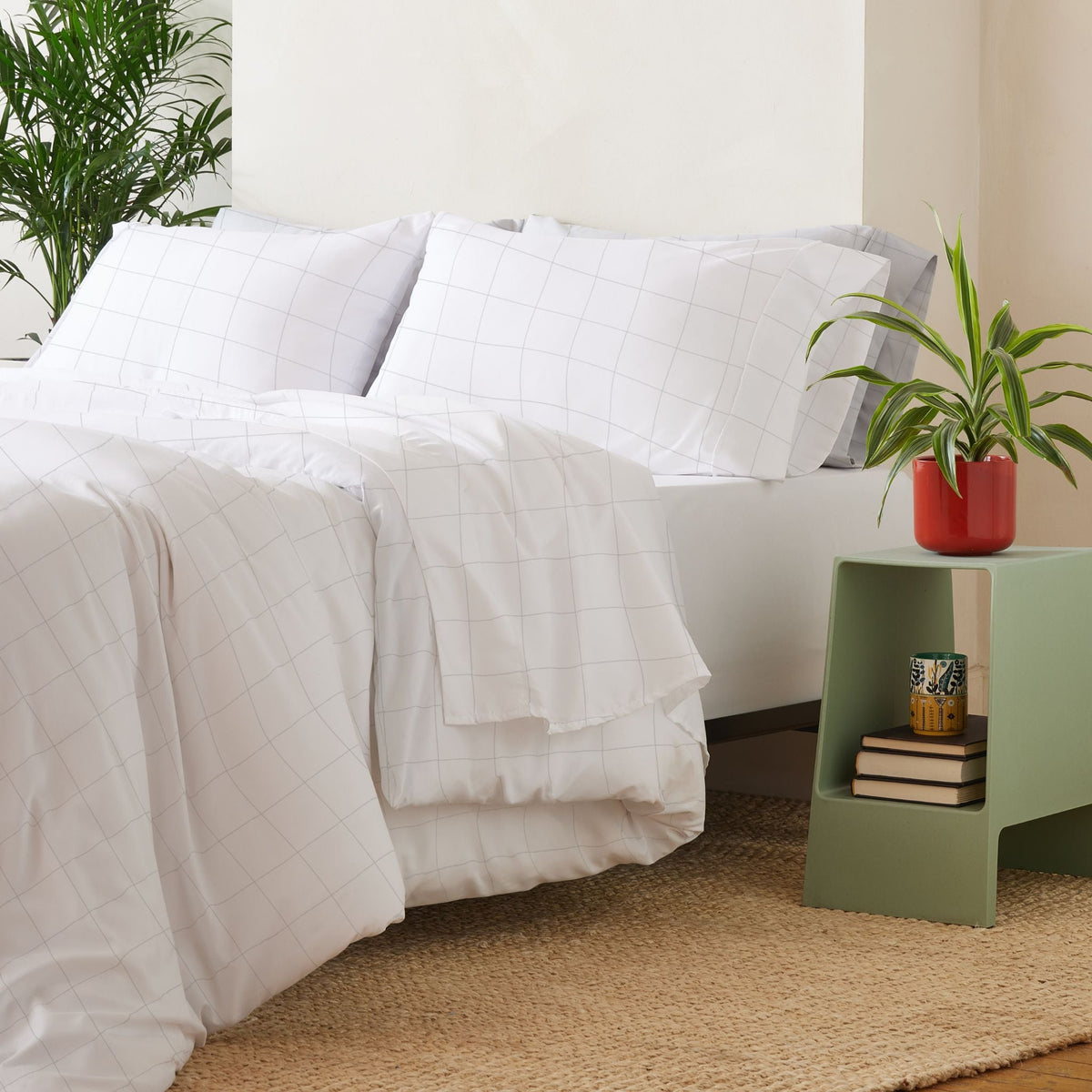 Duvet Cover Set, Machine-Washable Care, Hypoallergenic Comfort for Guest Rooms and Everyday Bedroom Styling, 4 Sizes and 12 Colors image 40