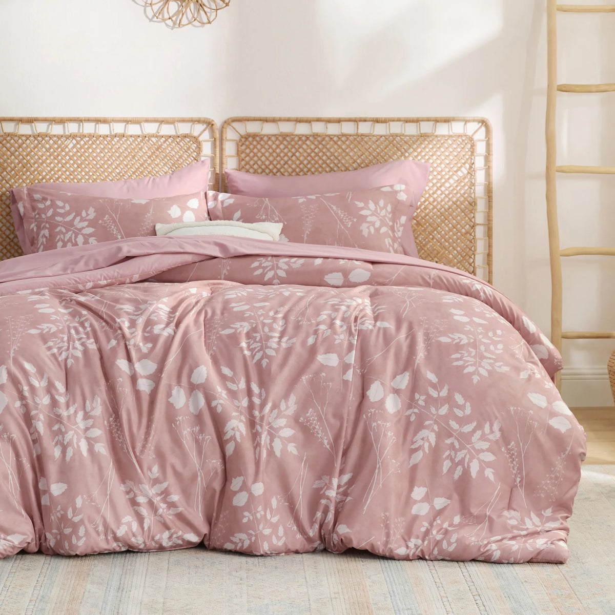 Bed Comforter, Elegant Floral Sets for Everyday Bedding and Comfortable Sleep, 4 Sizes and 15 Colors image 40