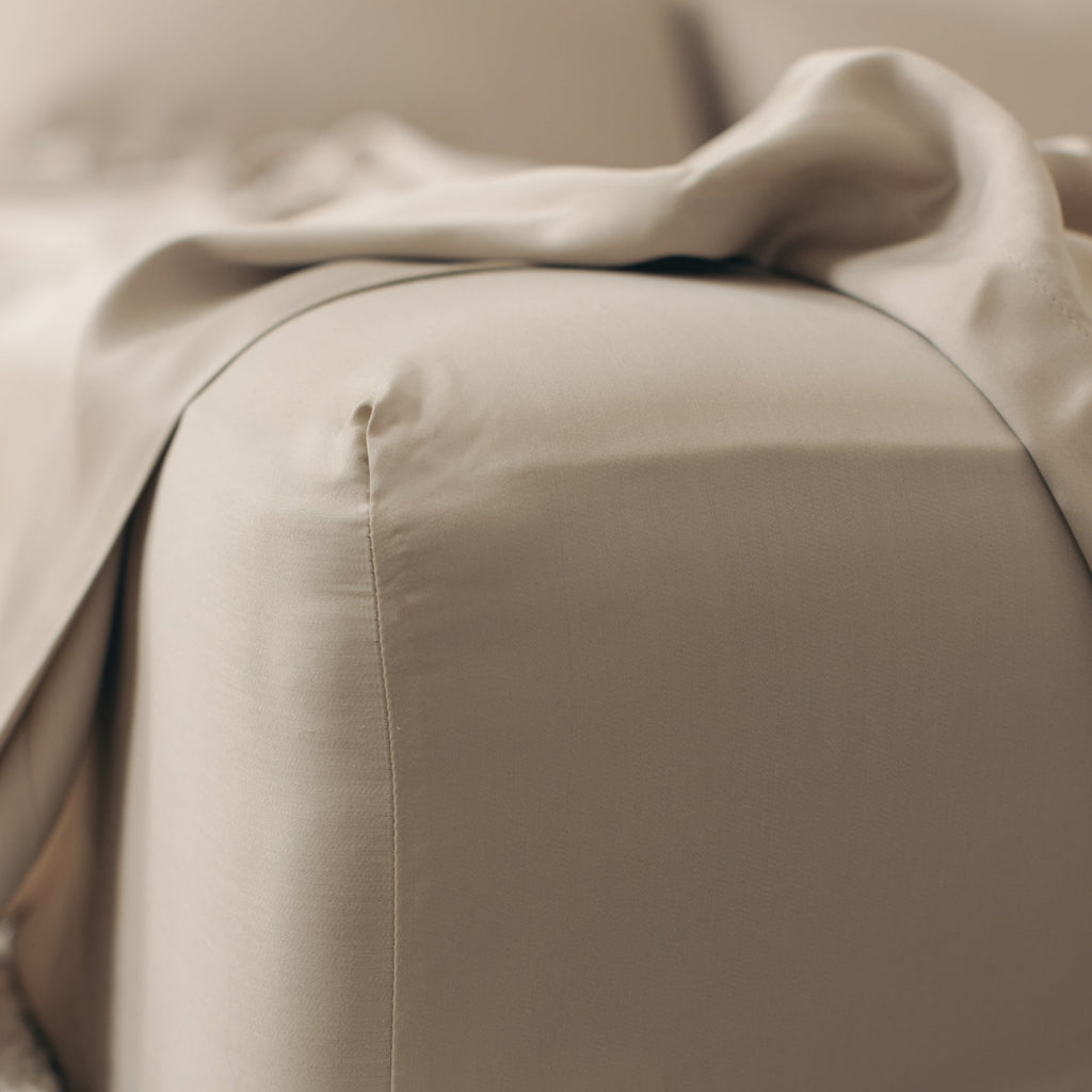 Bed Sheet Set, Organic Bamboo Sateen, Cooling Comfort for Everyday Bedroom Comfort and Guest Rooms, 5 Sizes and 15 Colors image 41