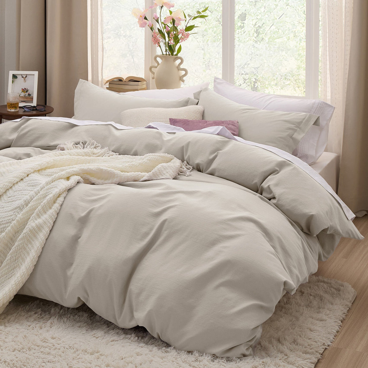 Duvet Cover Set, Ultra Soft Hypoallergenic Microfiber, Lightweight Design for Guest Rooms and Everyday Bedroom Styling image 41