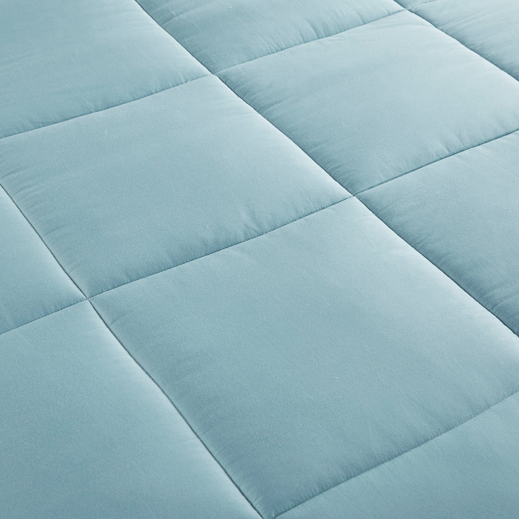 Down Alternative Comforter, Winfield 300 Thread Count Cotton Shell, Machine-Washable Care for Everyday Bedding and Comfortable Sleep image 42