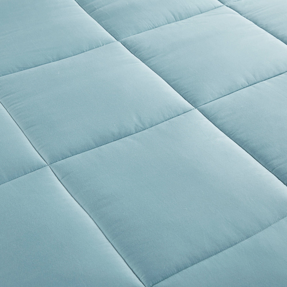 Down Alternative Comforter, Winfield 300 Thread Count Cotton Shell, Machine-Washable Care for Everyday Bedding and Comfortable Sleep image 42