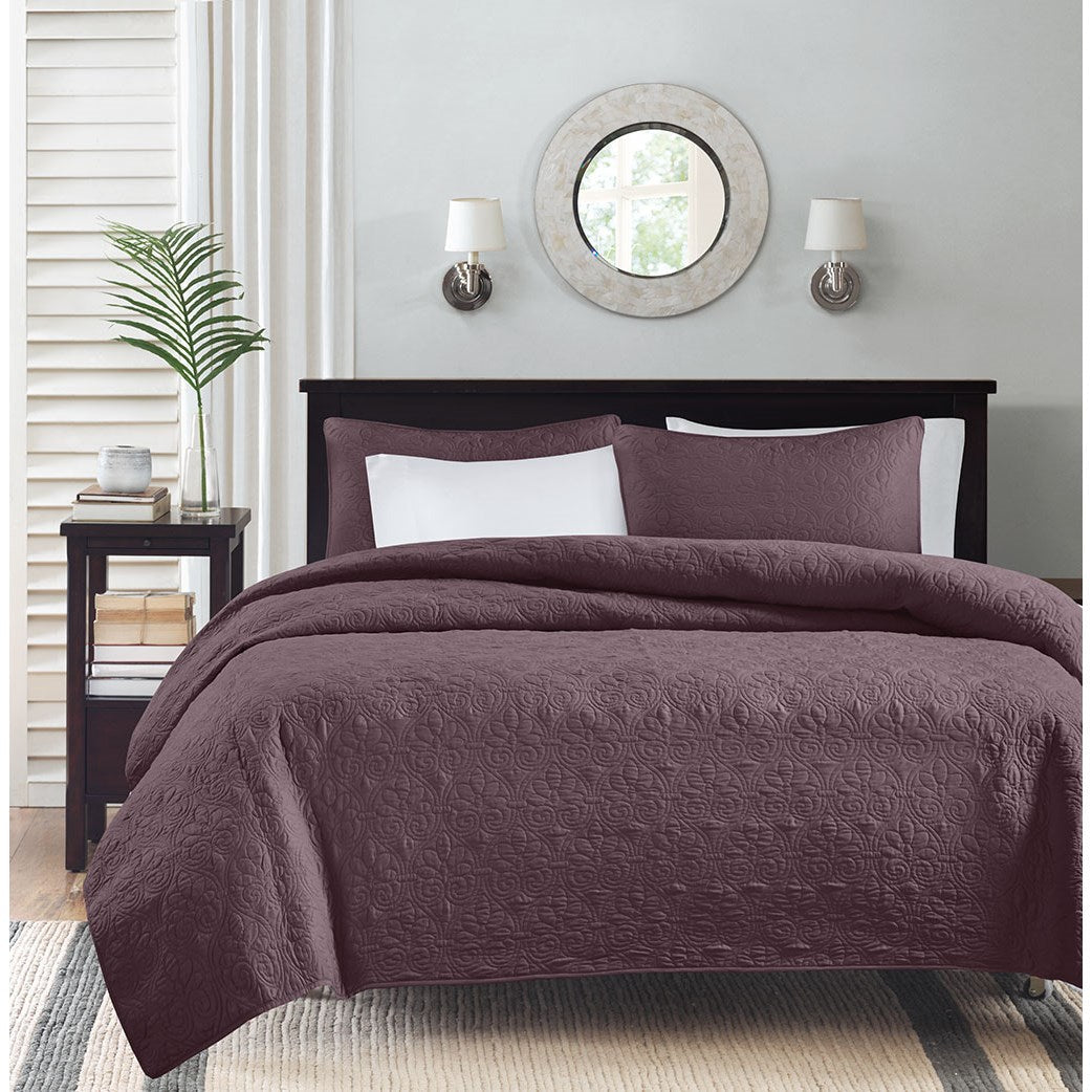 Cozy Throw Blanket, Quebec 3 Piece Reversible Quilt Set, Lightweight Design, Machine-Washable Care for Sofas, Beds and Relaxing at Home image 42