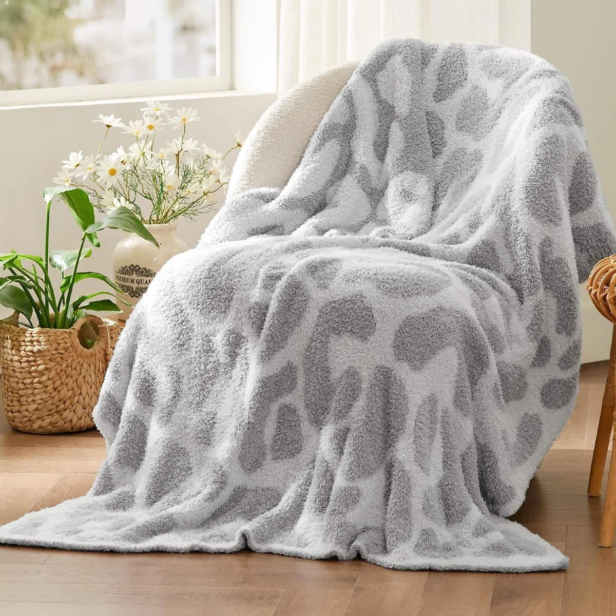 Cozy Throw Blanket, Feather Yarn, Lightweight Design, Machine-Washable Care for Sofas, Beds and Relaxing at Home, 2 Sizes and 12 Colors image 43